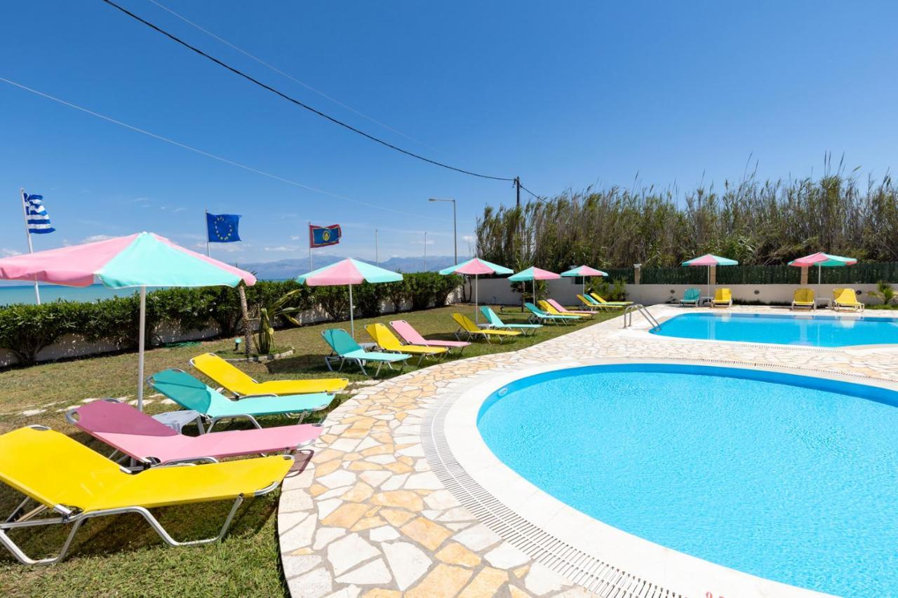 Villa Amorossa With Garden View & Shared Pool By Konnect, Roda  Esterno foto